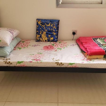 Yahia Guest House Abu Dabi Dış mekan fotoğraf
